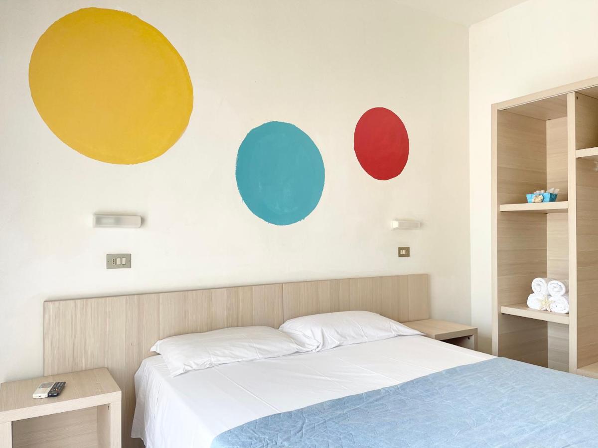 Hotel Orlov Rimini Eksteriør billede