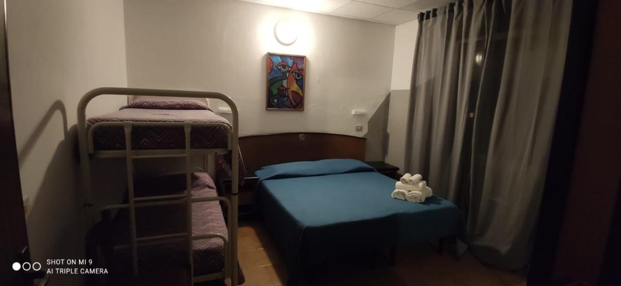 Hotel Orlov Rimini Eksteriør billede
