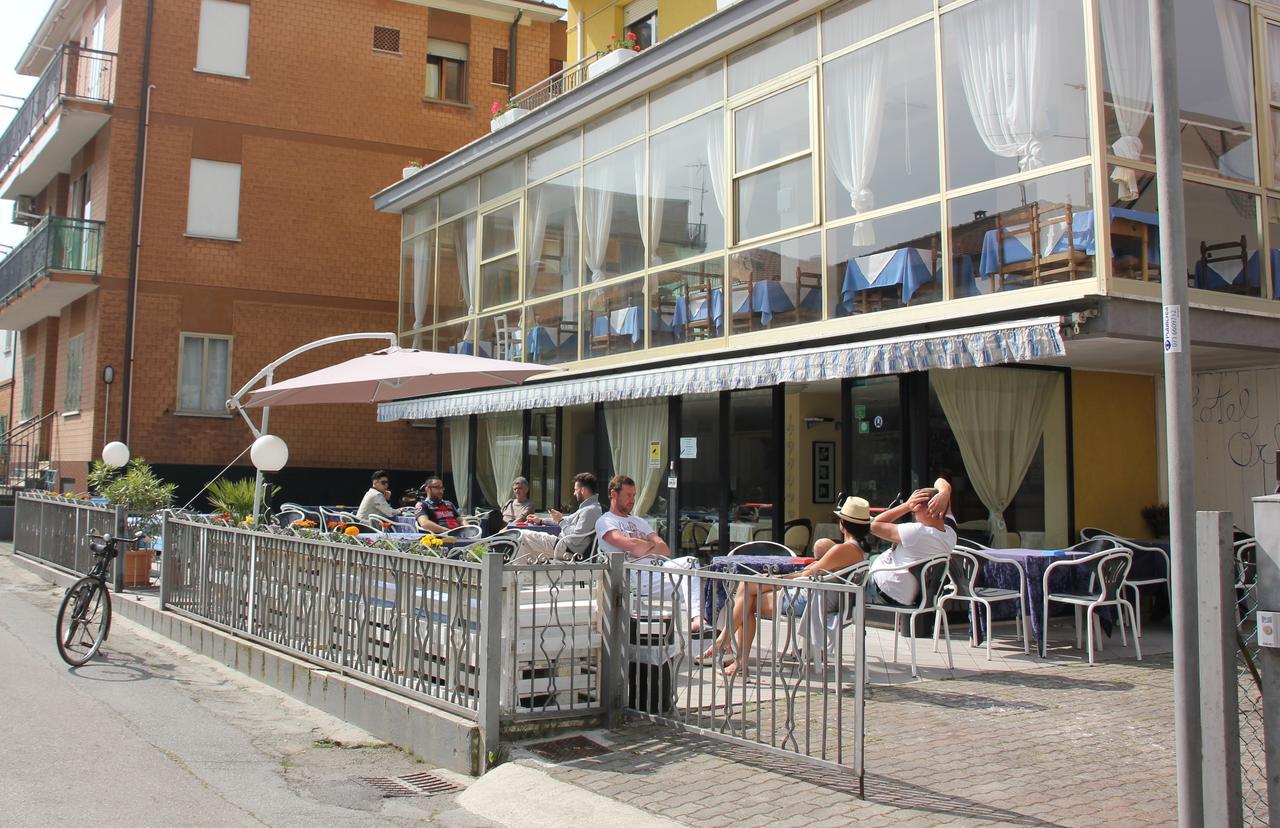 Hotel Orlov Rimini Eksteriør billede