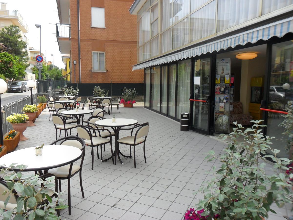 Hotel Orlov Rimini Eksteriør billede