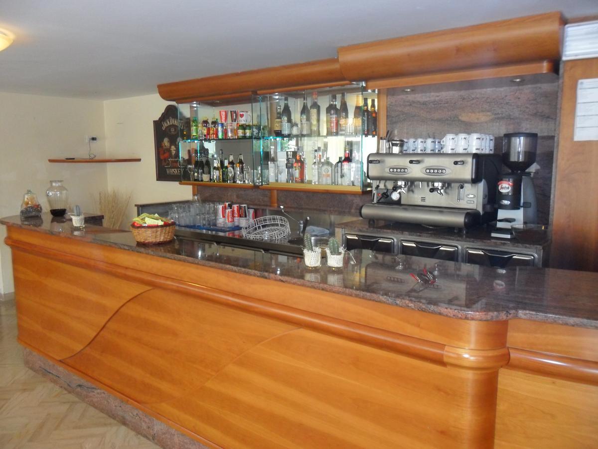 Hotel Orlov Rimini Eksteriør billede