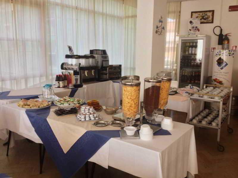 Hotel Orlov Rimini Eksteriør billede