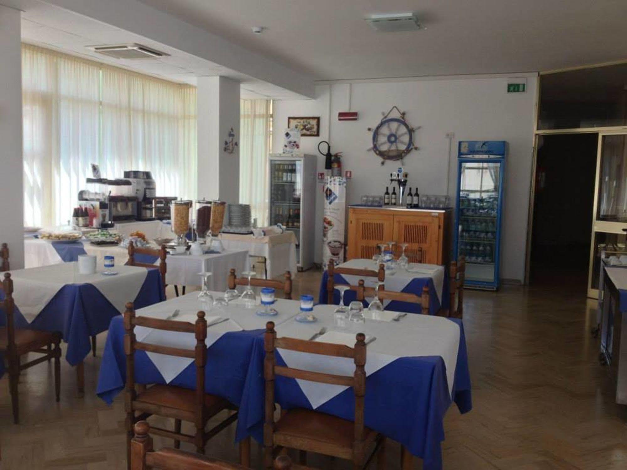Hotel Orlov Rimini Eksteriør billede